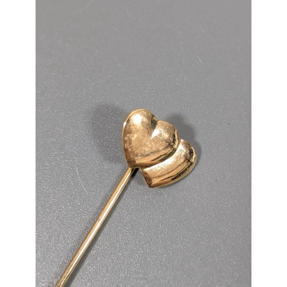Vintage Gold Tone Double Heart Stick‎ Pin Brooch Dainty Coquette Feminine